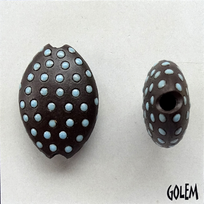 dark clay, size M, blue polka dots
