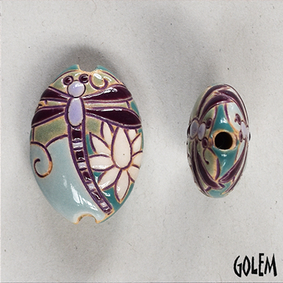 Dragonfly & Lotus, almond bead size M