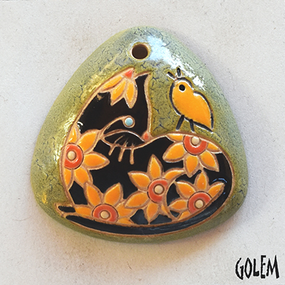 Unusual friendship - oval triangle pendant