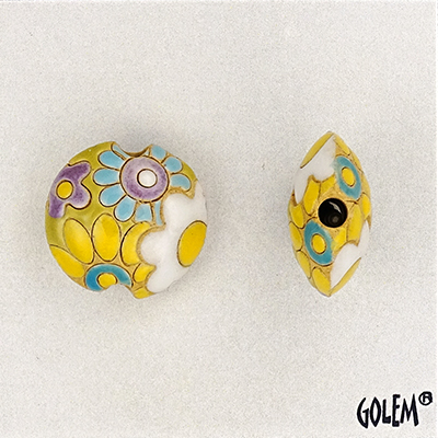 Flowers in white & yellow, lentil bead size S