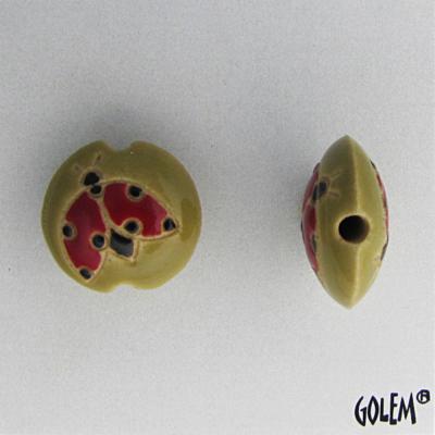 ladybug on olive lentil, size S