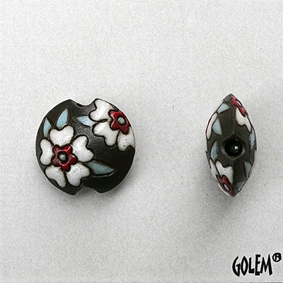 Heart flowers, white on dark, lentil size S