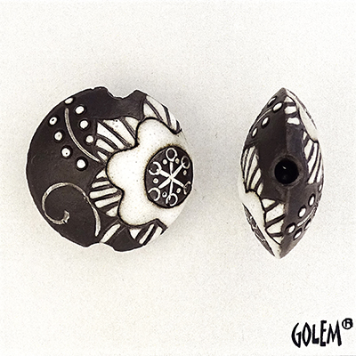 Cotton flower, white on dark, lentil size M