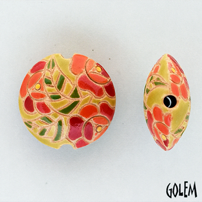 Bulgarian Roses, lentil bead size M