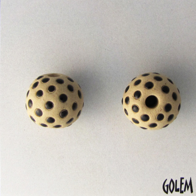 black dots on offwhite, string of 4