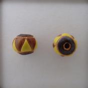 yellow & brown triangles