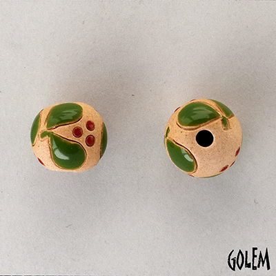 Holly, round bead