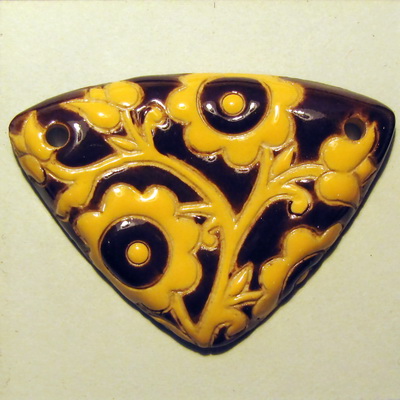 Brown & yellow, L triangle