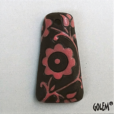 Pink on dark, Trapezoid, small