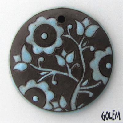 Light Blue on dark, large round