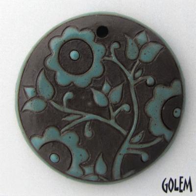 Jade on dark, large round
