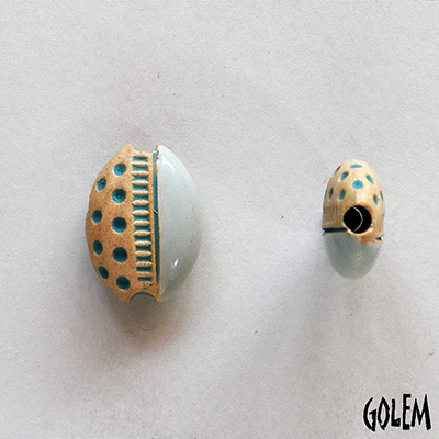 Dots & notches, almond bead size XS