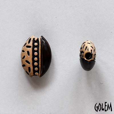 Dots & notches, almond bead size XS