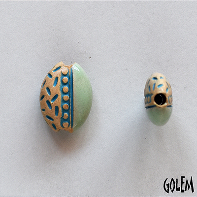 Dots & notches, almond bead size XS
