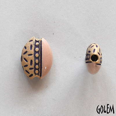 Dots & notches, almond bead size XS