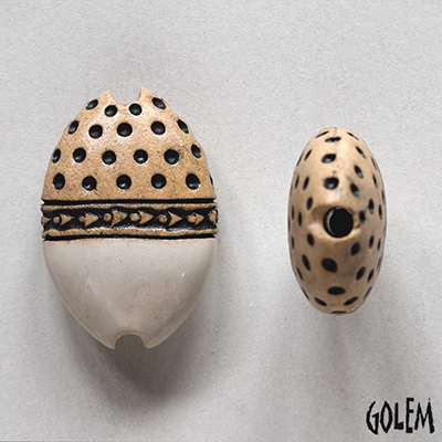 Dots & arrowheads, almond bead size M