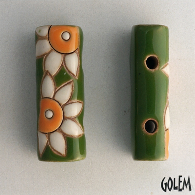 2-hole bead with white and orange flower