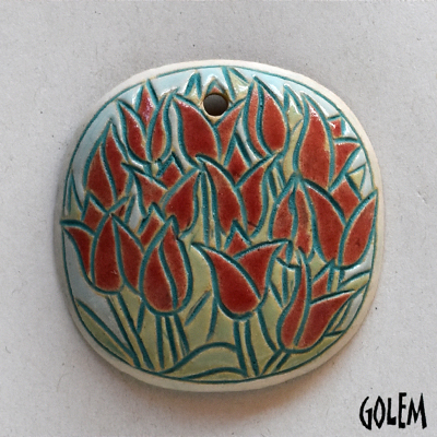 square pendant with red tulips