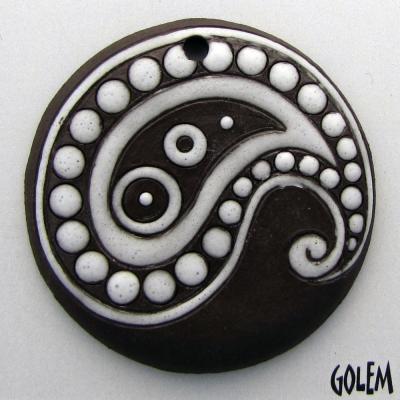 Paisley, large round, dark
