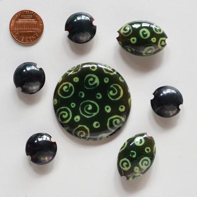Pendant & matching beads