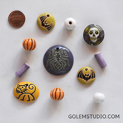 Halloween set of pendant & beads