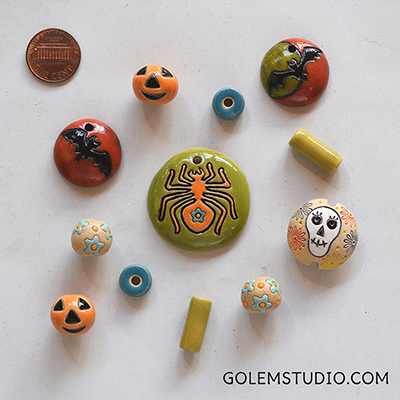 Halloween set of pendant & beads