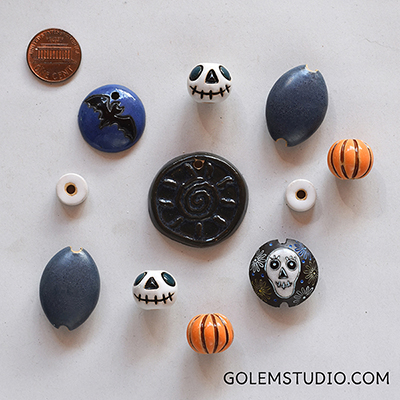 Halloween set of pendant & beads