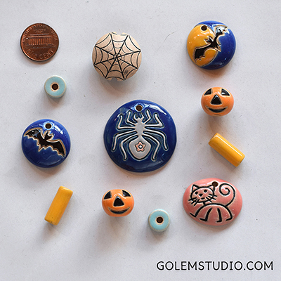 Halloween set of pendant & beads