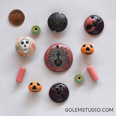 Halloween set of pendant & beads