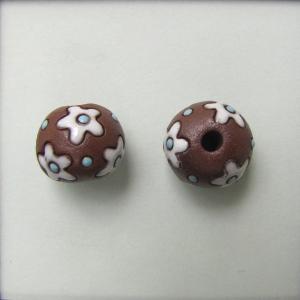 white flowers on terracotta - 4pcs