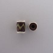 Green zigzag on dark tube bead