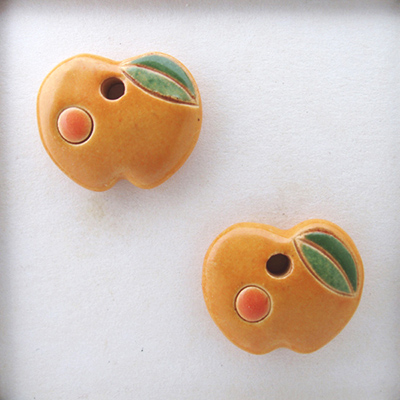 yellow apples