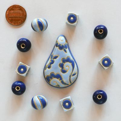Pendant & matching beads