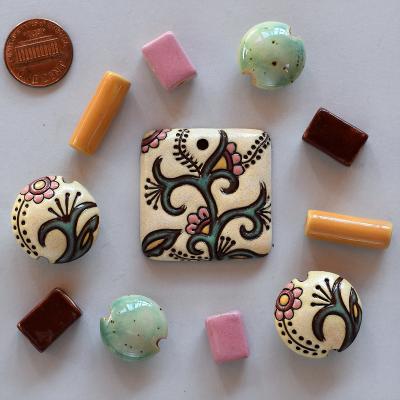 Pendant & matching beads