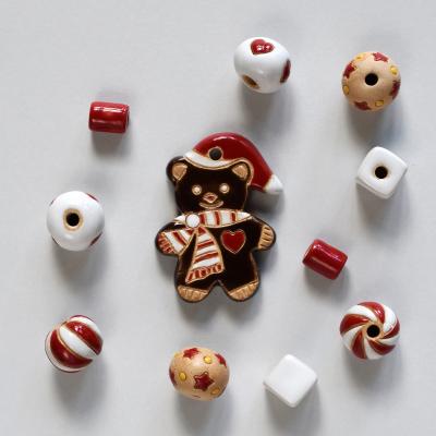 Pendant & matching beads