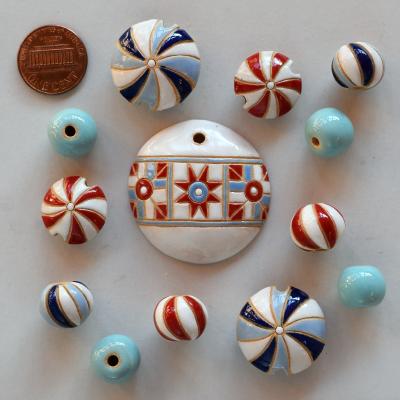 Pendant & matching beads