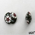 Heart flowers, white on dark, lentil size S