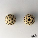 black dots on offwhite, string of 4