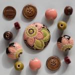 Pendant & matching beads