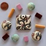 Pendant & matching beads