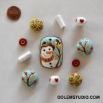 Pendant & matching beads