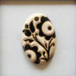 B & W, Small Oval