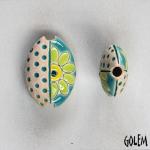 Flower & dots, almond bead size S