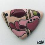Large triangle, terracotta, burgundy on pink