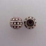 Dots & lines, large dark round