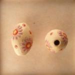 Daisies, large oval bead