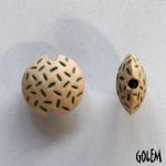 Short notches, green on light clay, size S